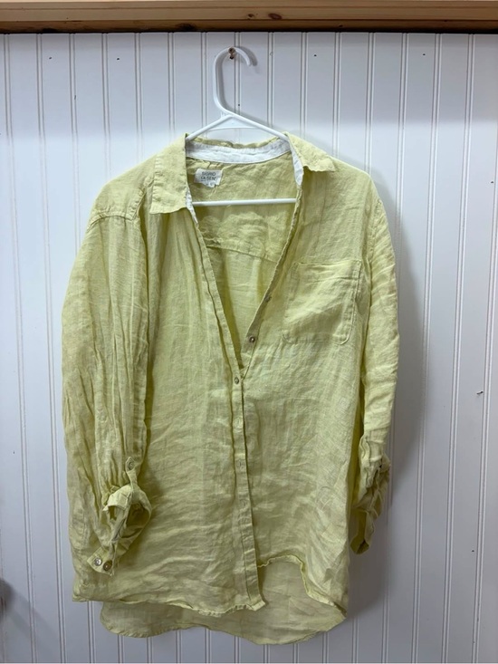 Sigrid Olsen Tops - Sigrid Olsen Pale pastel yellow coastal beach Linen Button-Down Shirt